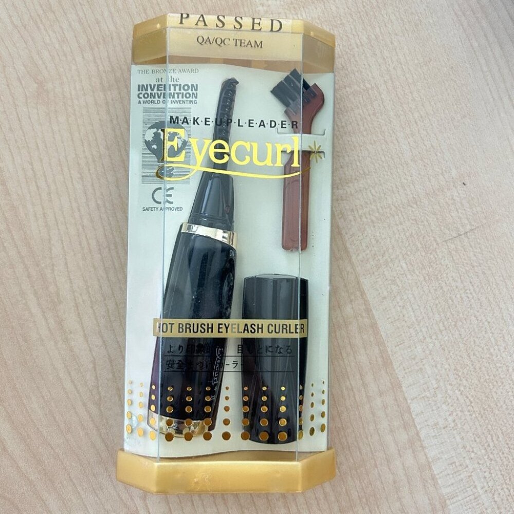 NIB NEW MINI ELECTRIC LASH CURLER